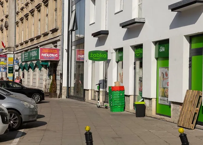 Independence Museum Charming By Bookinghost Warsaw